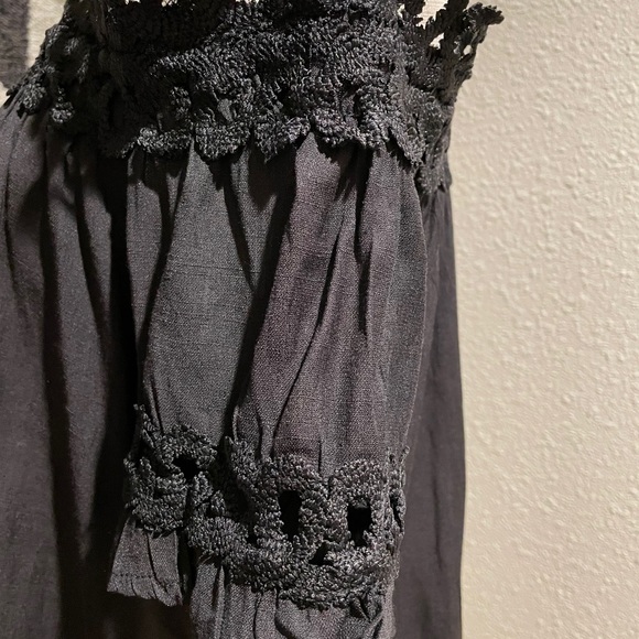 Darling off shoulder top in Black - Picture 6 of 8